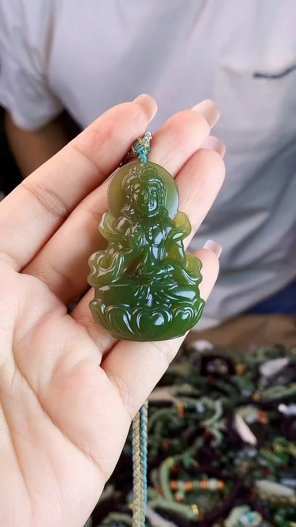 颈饰未镶嵌和田玉1