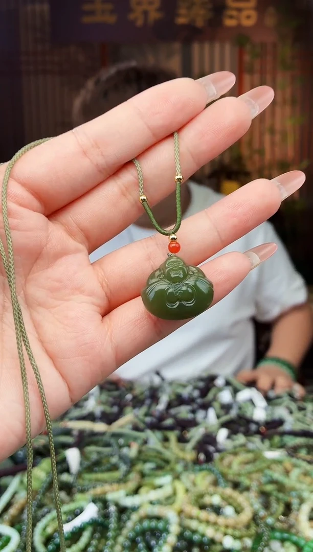 和田玉未镶嵌颈饰拍一发一