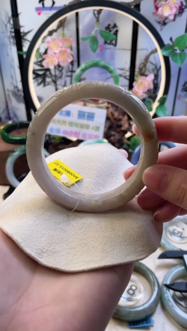未镶嵌手镯翡翠4  翡翠手镯 58