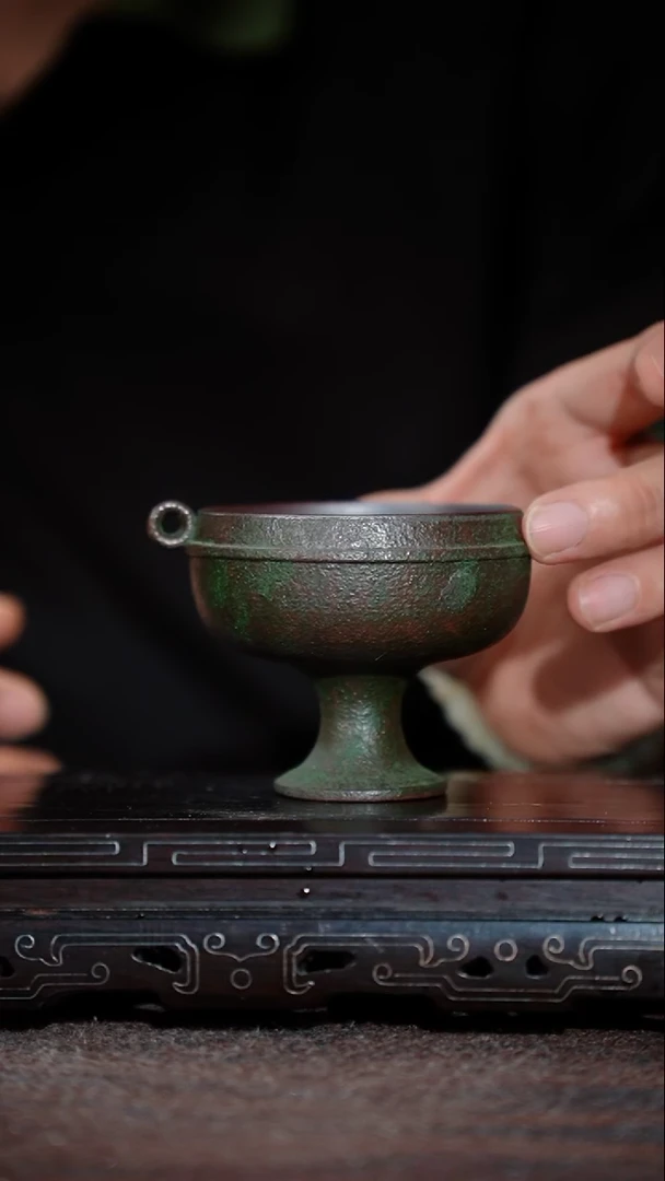 102-1青铜杯（陈俊才）