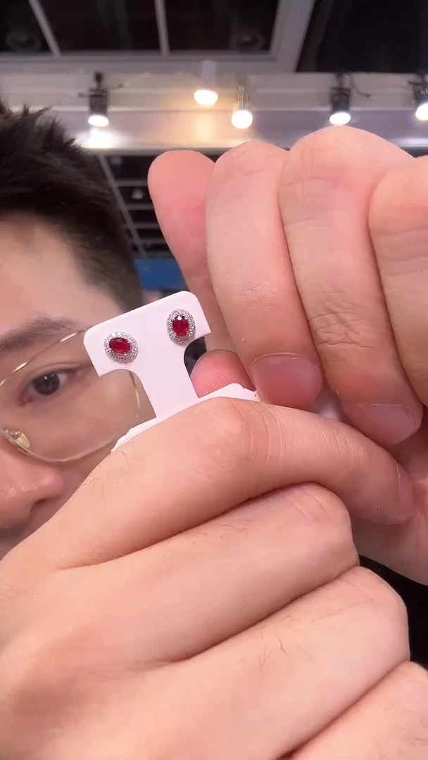 定制红宝石耳饰铂Pt900镶嵌AA30057