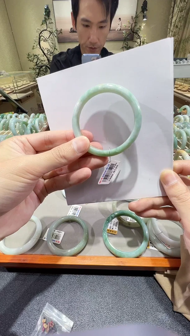 未镶嵌手镯翡翠-纯天然缅甸A货翡翠手镯-特价-95号