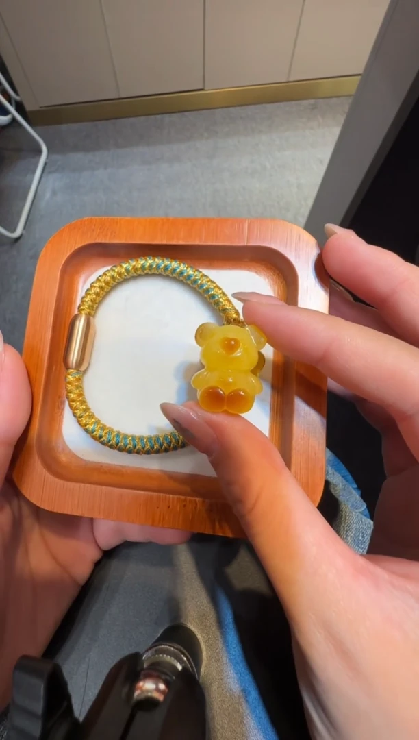 【闪购商品】琥珀珠宝奇石未镶嵌小熊