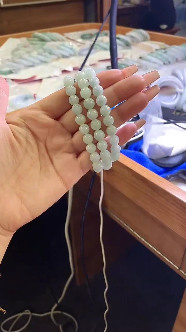 未镶嵌手链翡翠果绿手串