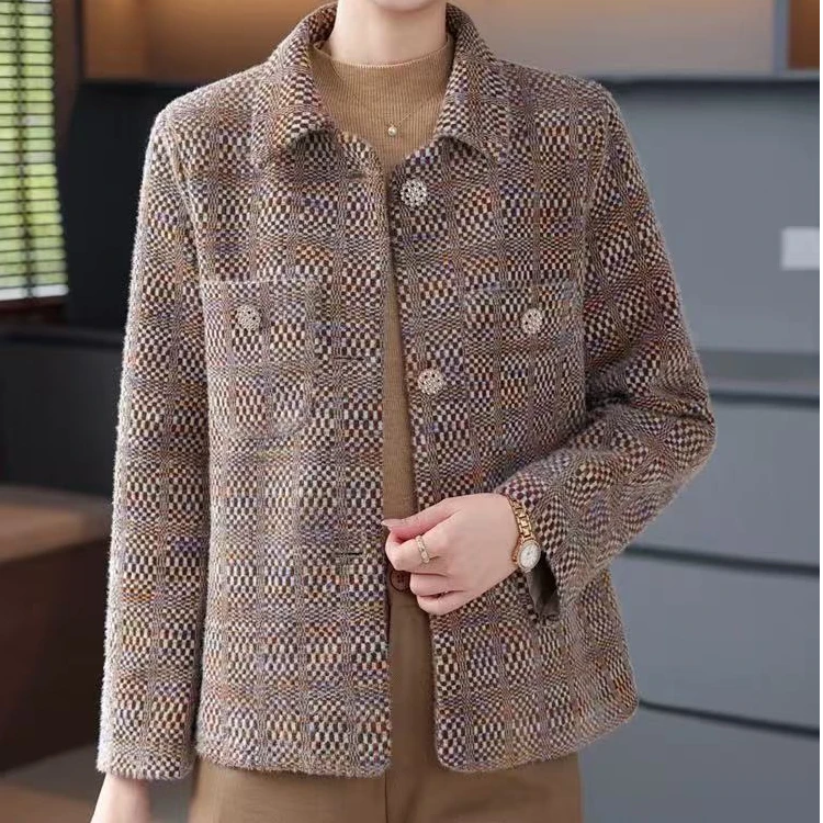 S40洋气短款中老年女装翻领常规款见外包装大衣中年