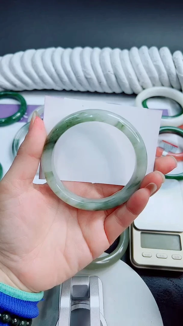 未镶嵌手镯石英质玉10/66.9