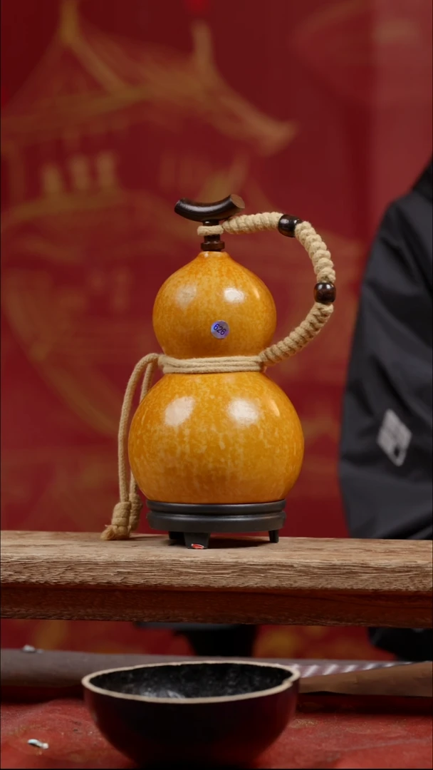 24号微瑕尾货款大漆精品葫芦（介意勿拍）