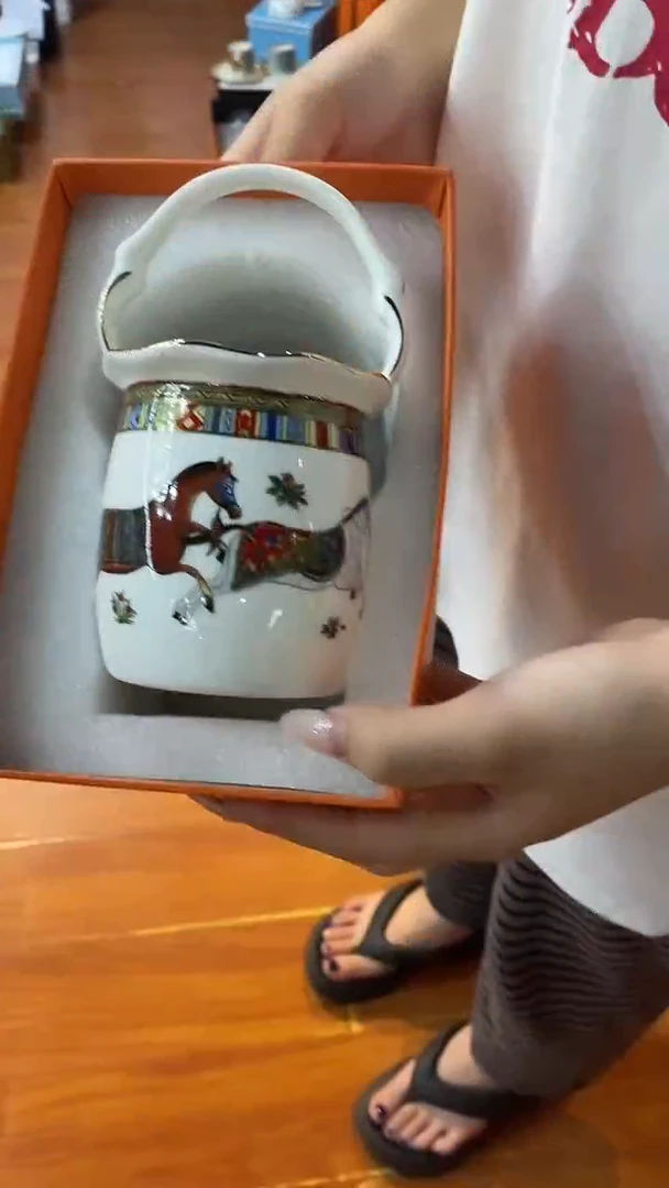 杯鸿辉家品牌瓷器，京东包邮！