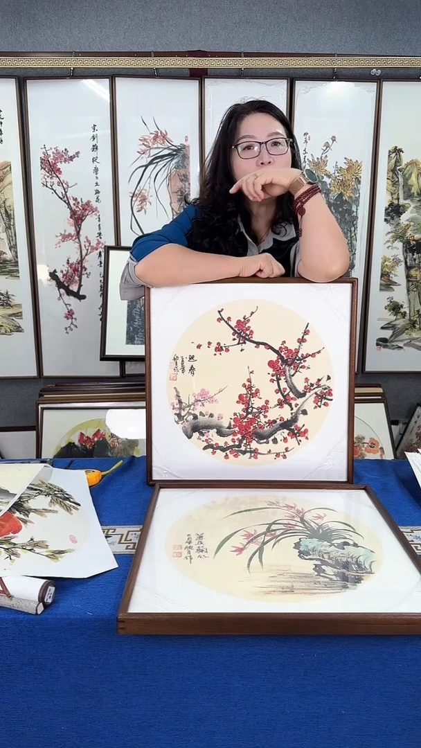 国画（梅花图）实木画框 50*50
