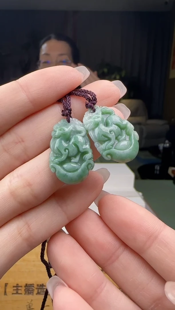【闪购商品】翡翠吊坠(不含链)未镶嵌多样性发一XY@@AYFL0168G