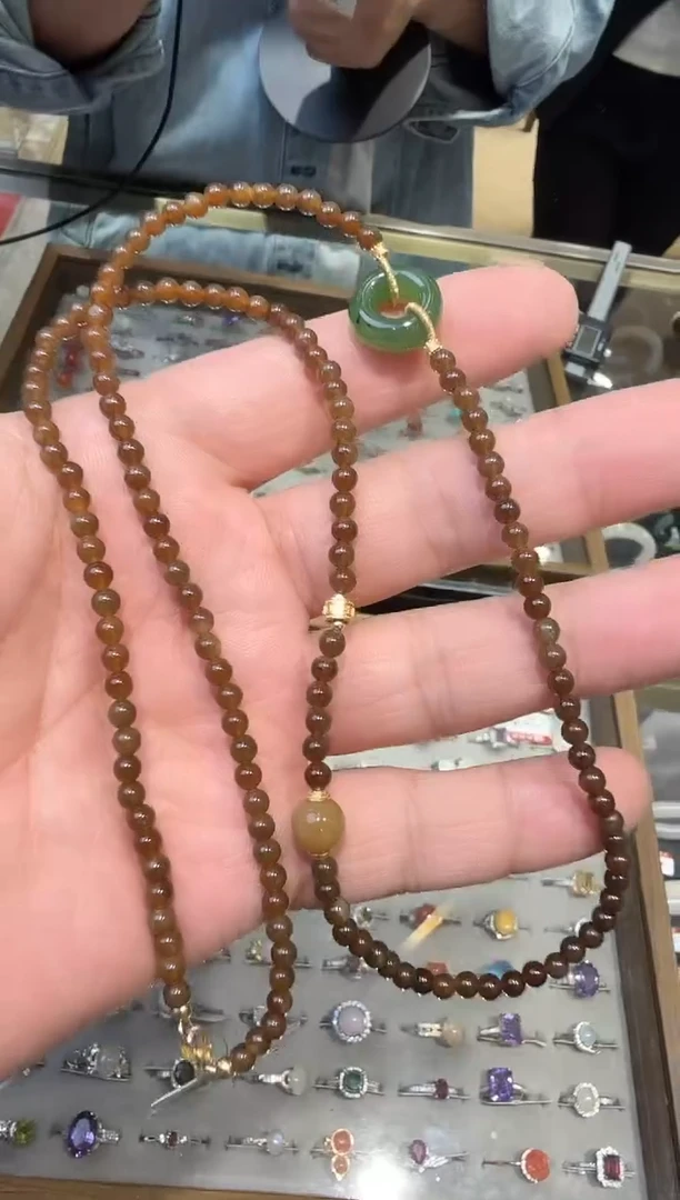 颈饰未镶嵌和田玉多样性发一