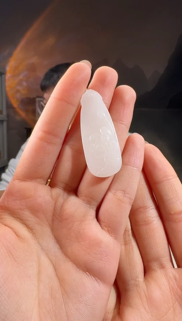 颈饰未镶嵌和田玉花牌