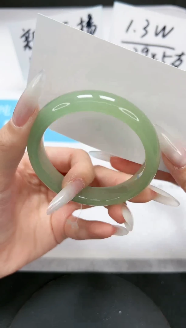 【闪购商品】石英质玉手镯未镶嵌A158-54.5-55