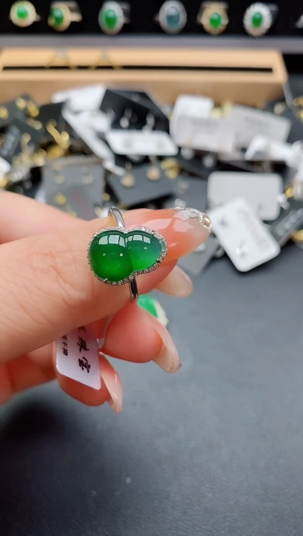 银S925镶嵌戒指翡翠1