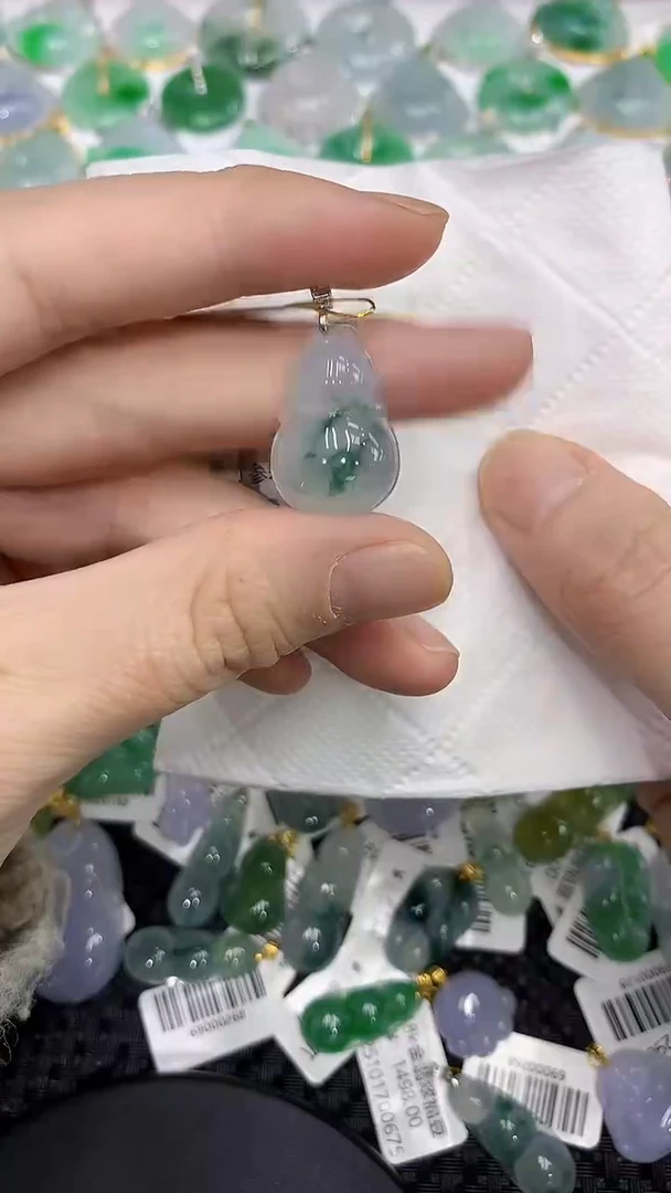 颈饰18K金镶嵌翡翠a货支持复检百元以上9元证书费自理