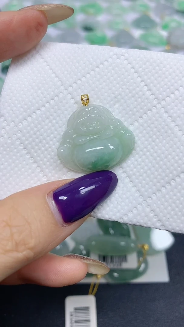 颈饰18K金镶嵌翡翠