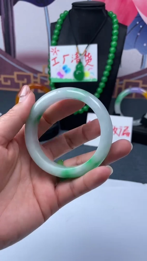 非金属仿水晶用****8手镯