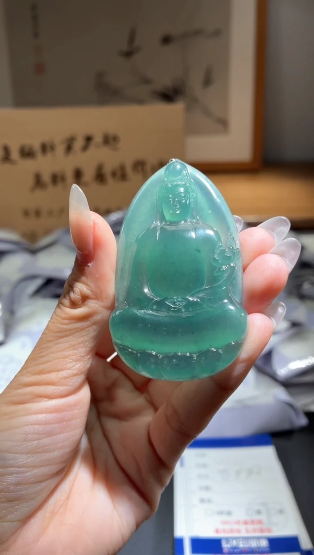 吊坠(不含链)未镶嵌翡翠观音