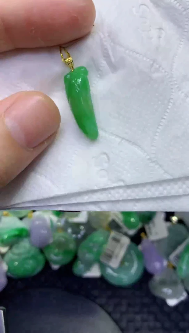 颈饰18K金镶嵌翡翠天然缅甸A货翡翠