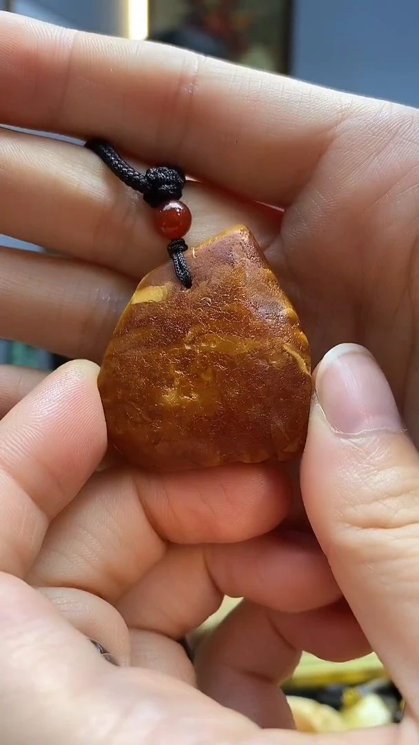琥珀颈饰未镶嵌吊坠