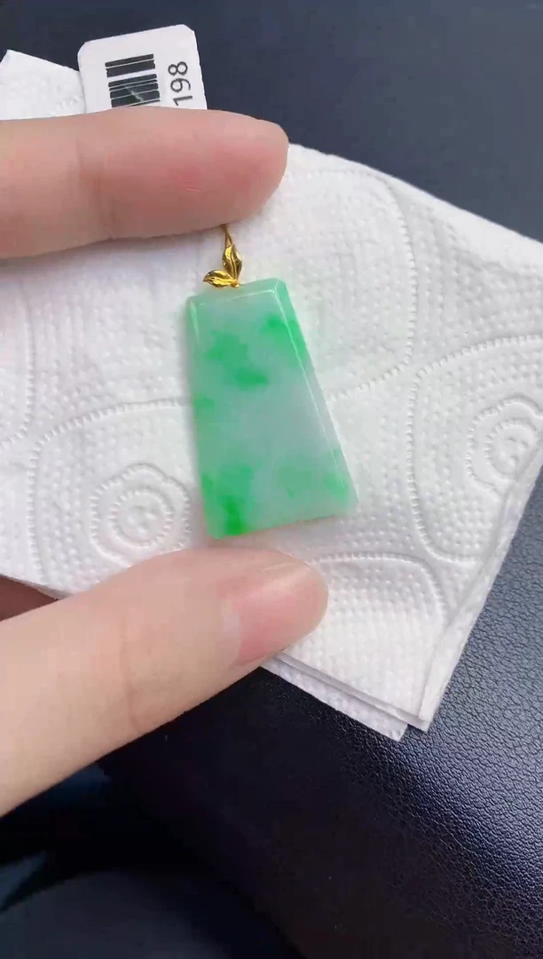 颈饰18K金镶嵌翡翠天然翡翠缅甸A货
