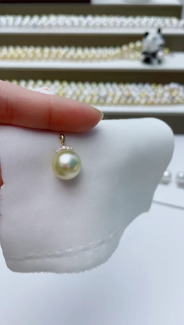 【闪购商品】海水珍珠颈饰18K金镶嵌A92