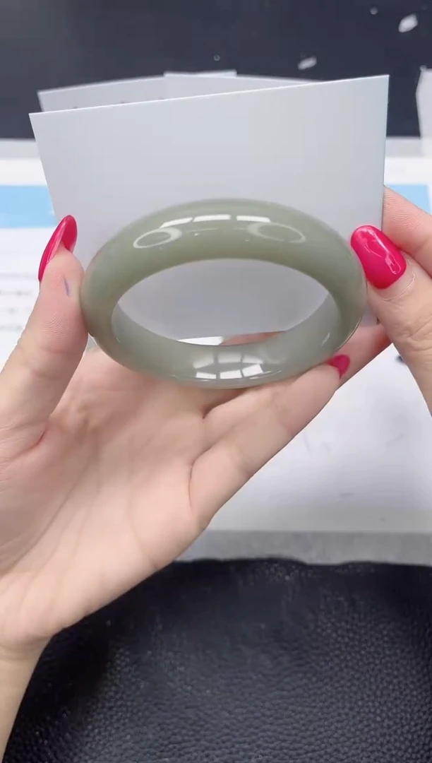 未镶嵌手镯石英质玉50-58.8