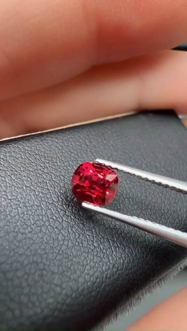 裸石尖晶石抹谷红0.76CT-A126-1P