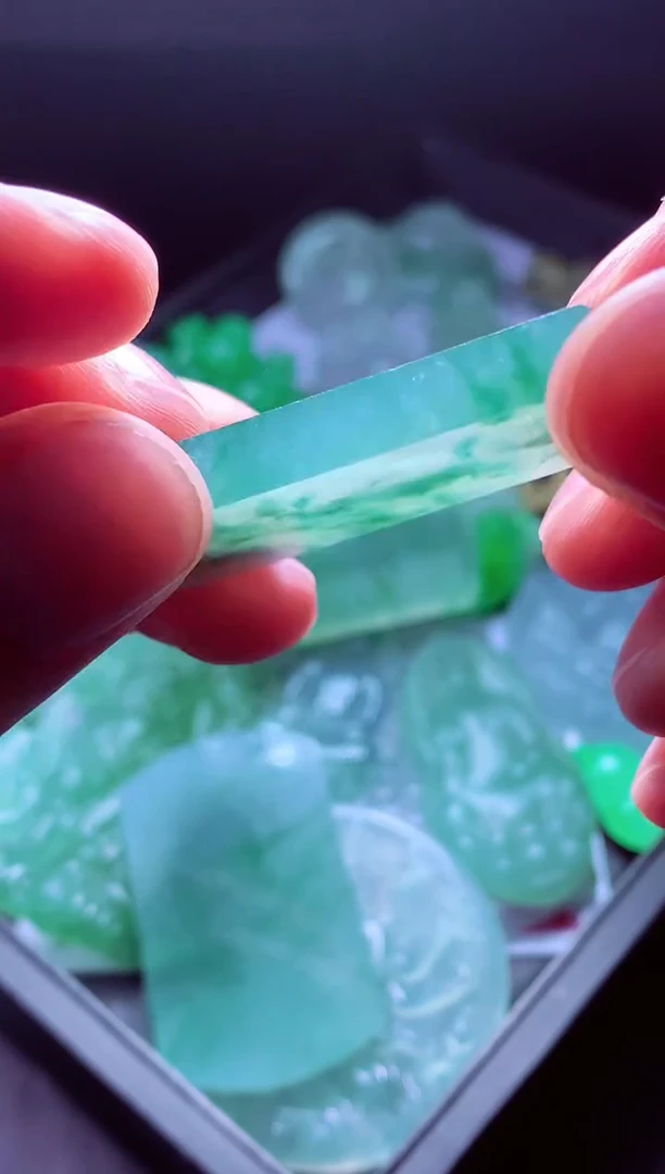 未镶嵌定制翡翠莹*#翡翠毛货定制