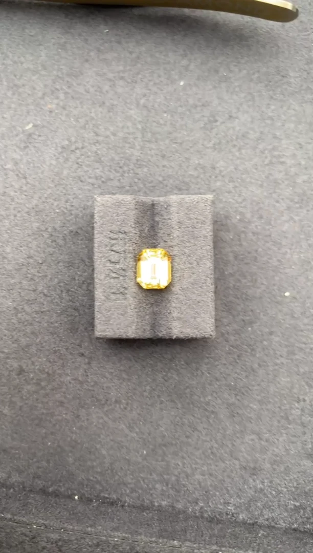 裸石彩色蓝宝石3ct黄蓝宝 定制  GE
