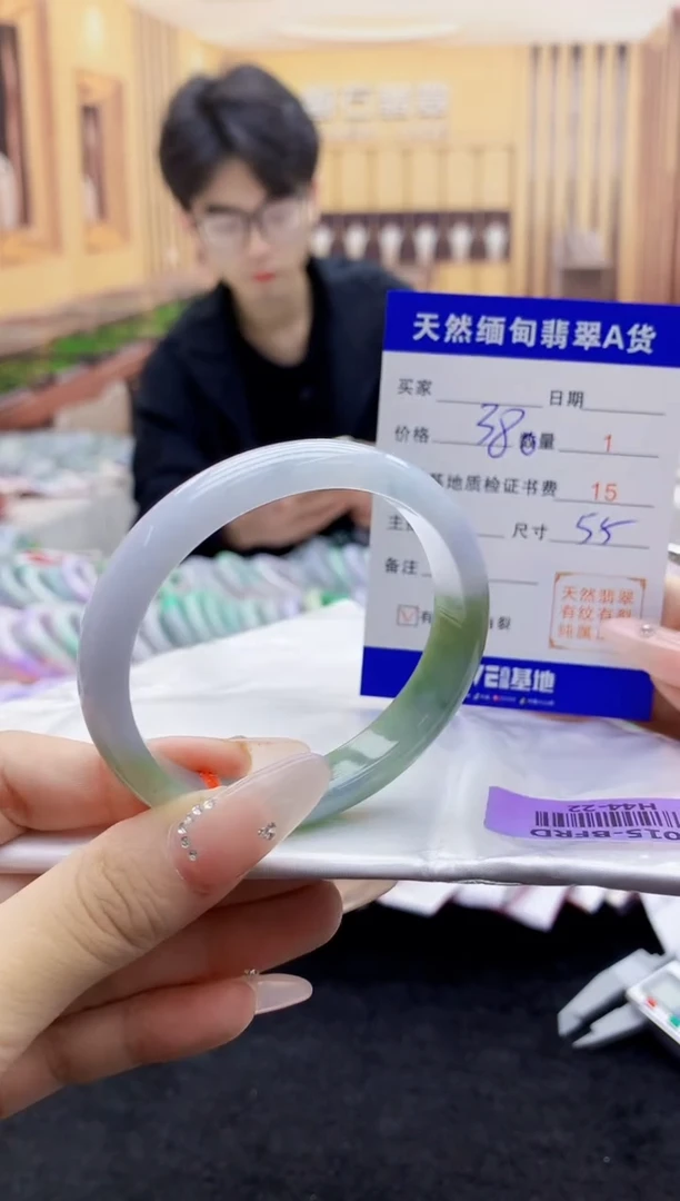 【闪购商品】翡翠手镯未镶嵌   H44-22