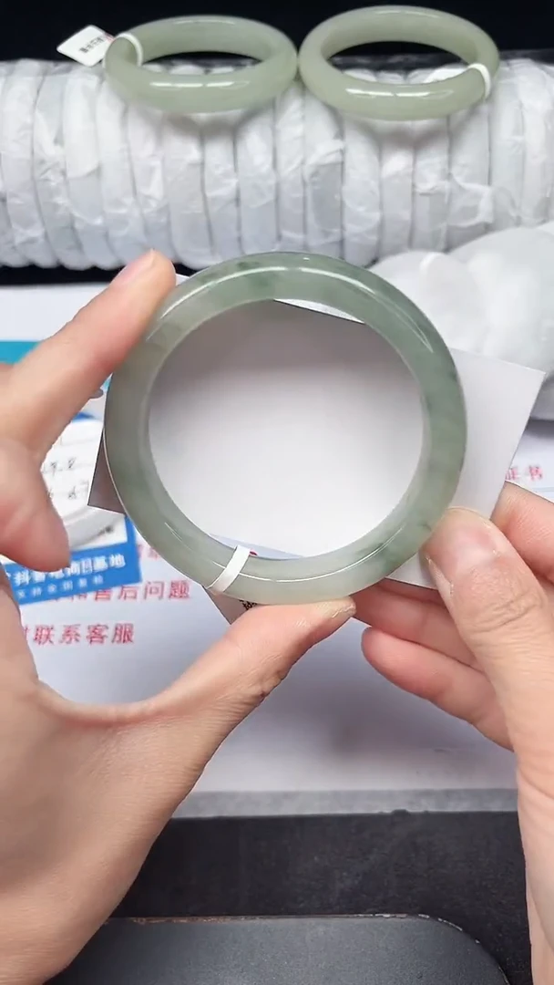 未镶嵌手镯石英质玉72-58/59