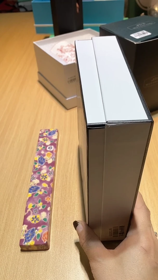 【闪购商品】瓷片锅碗瓢盆一件不剩 蛋形护手霜