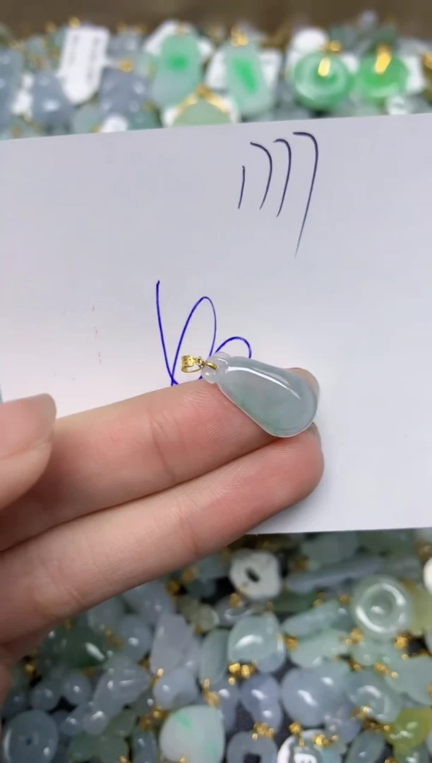 【闪购商品】翡翠颈饰18K金镶嵌 天然翡翠A货