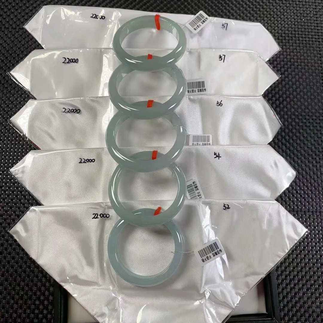 天然缅甸翡翠A货手镯多样性发货，发一件