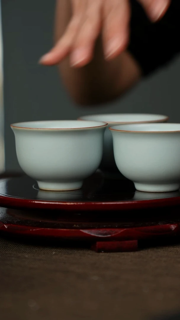 微微瑕 压手杯 无底款