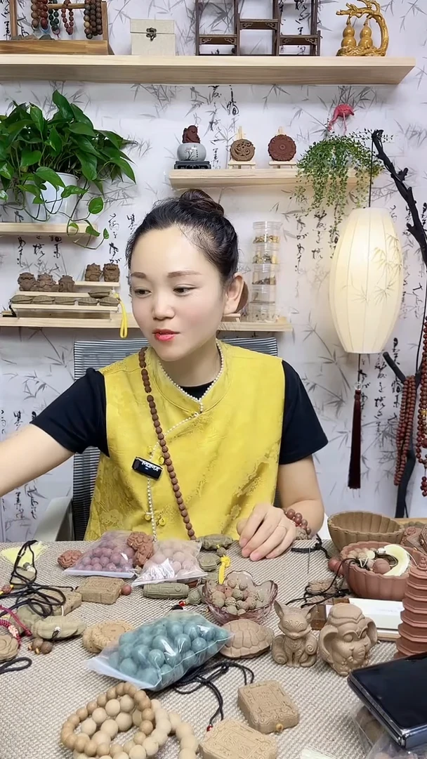 泥塑成*香身芄六角花朵锁骨链