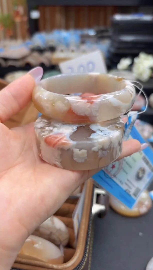 未镶嵌手镯石英质玉A66(60圈赠送镯心)