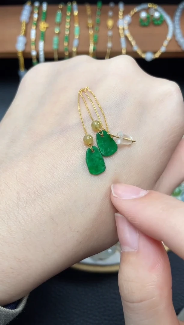 【闪购商品】翡翠耳饰18K金镶嵌2个   JK658