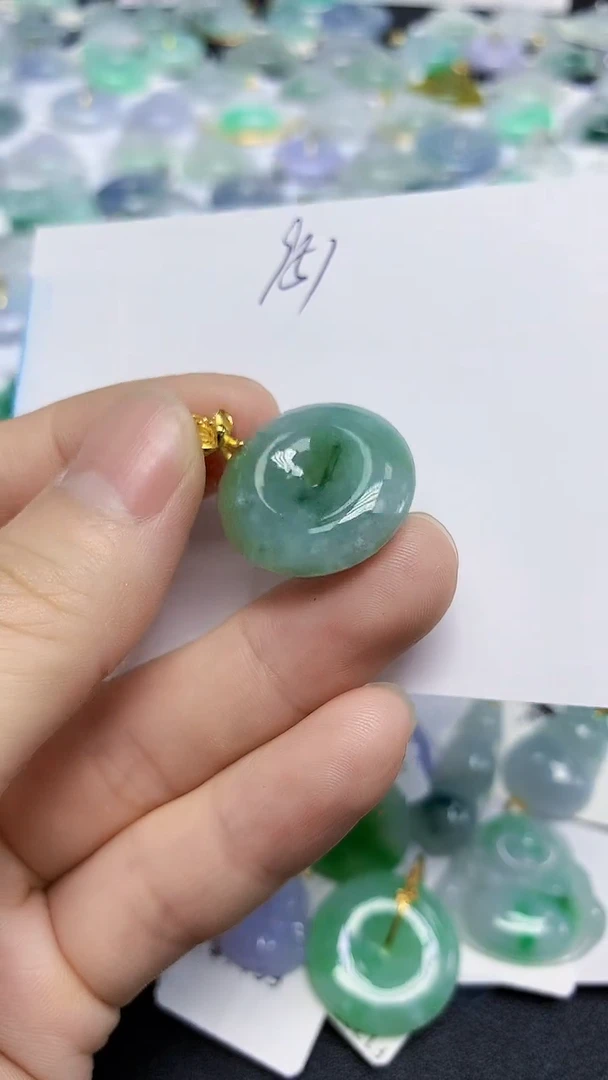 颈饰未镶嵌翡翠天然缅甸翡翠A货翡翠百元以上9元证书费自理