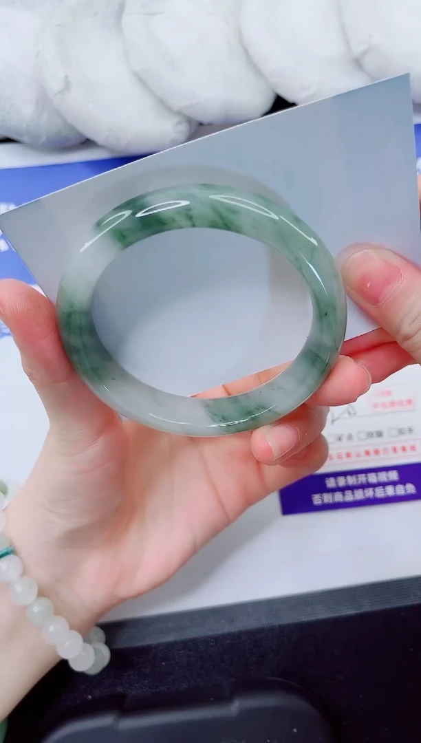 石英质玉手镯未镶嵌216-56