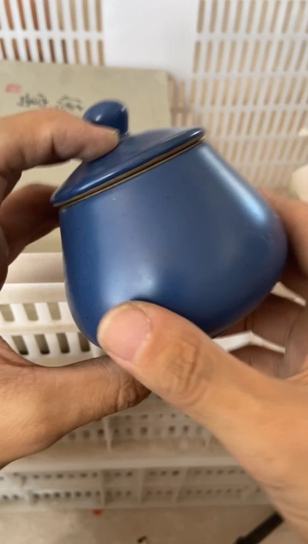 无运费险有瑕疵的摄影的产品有使用过的痕迹有点脏介意勿拍