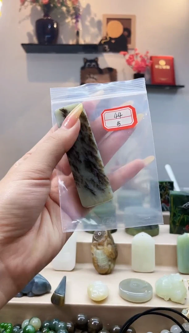 未镶嵌和田玉挂件1