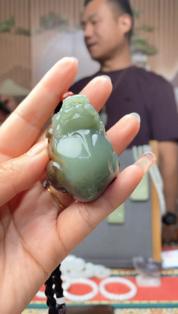 和田玉未镶嵌颈饰拍一发一