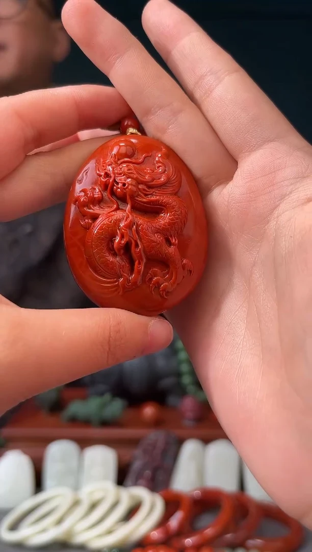 南红玛瑙未镶嵌颈饰吊坠