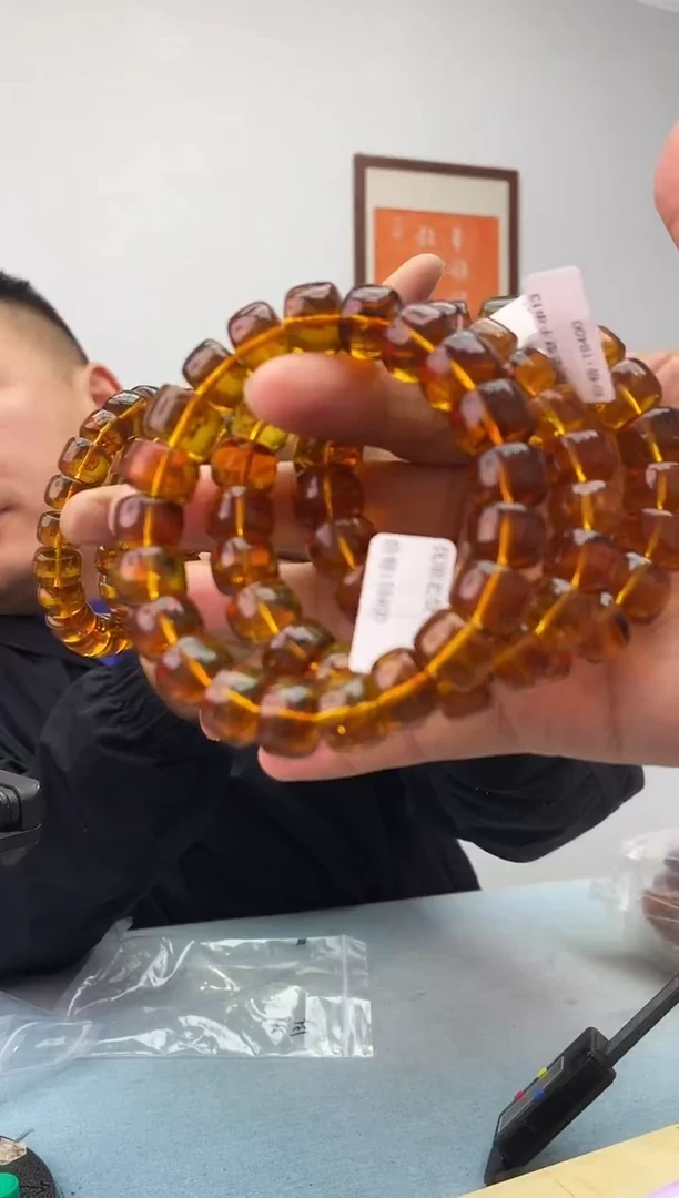 琥珀未镶嵌珠宝奇石假一罚十，金珀多样性发一件0