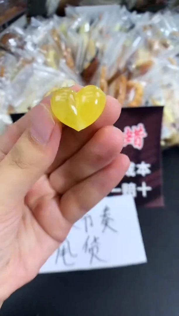 蜜蜡未镶嵌珠宝奇石1