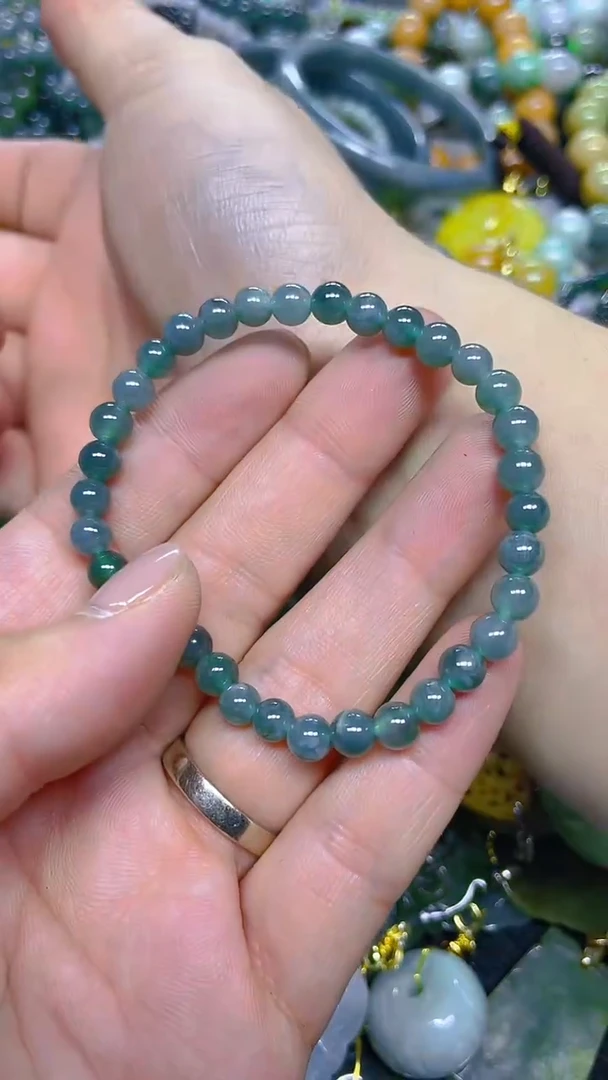 颈饰未镶嵌翡翠5mm/ S /翡翠A货，一件也是批发价