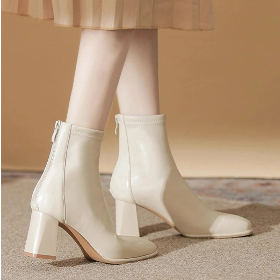 新款法式巨好看绝美白色小短靴女瘦瘦靴小个子高跟鞋靴子秋冬粗跟