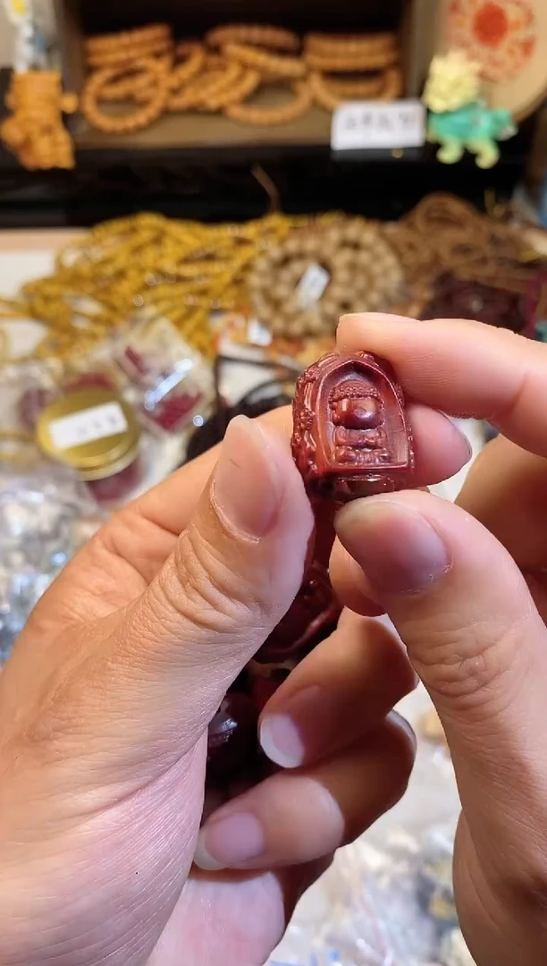 【闪购商品】非洲檀香吊坠紫檀无相佛